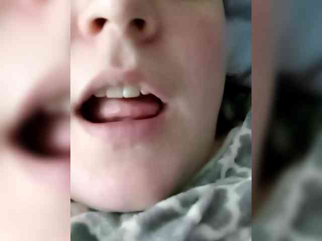 annetshik2013 Live Webcam on BongaCams