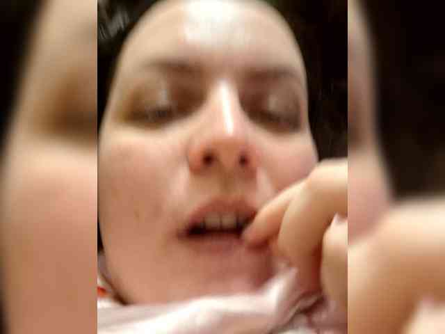 annetshik2013 webcam