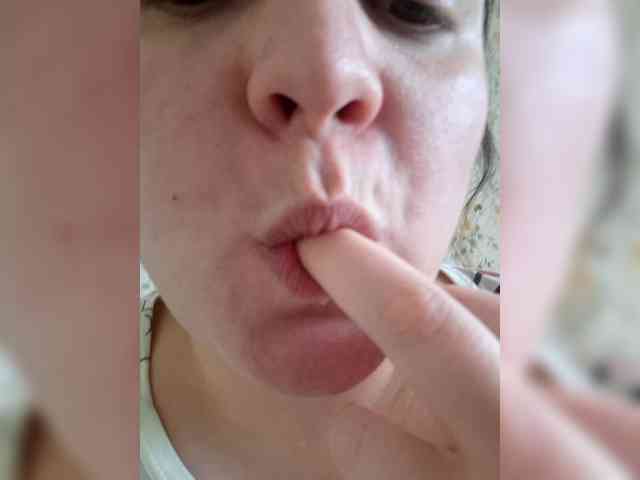 annetshik2013 webcam