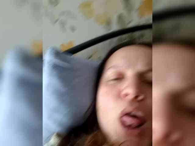 annetshik2013 webcam