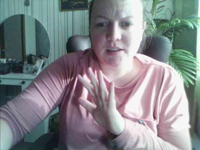 annetshik2013 webcam