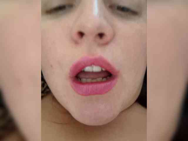 annetshik2013 webcam