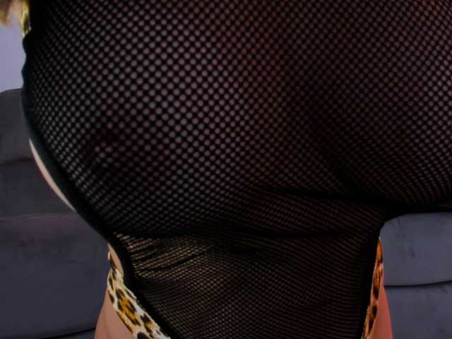 SecretVanilla's BongaCams show and profile