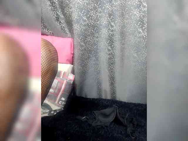 AmandaApril Live Webcam on BongaCams