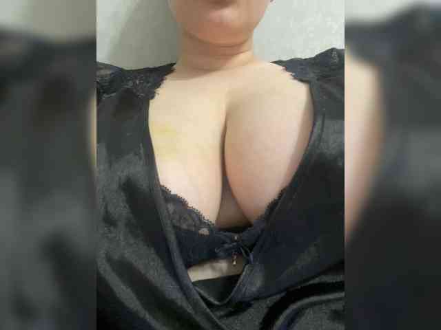 Kristy5 Live Webcam on BongaCams