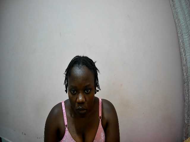 sweet-kitty2 webcam bongacams model stream image