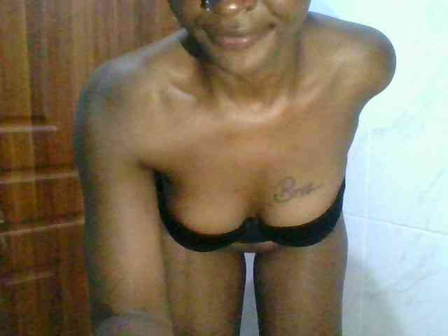 Pretty0ass2020 webcam