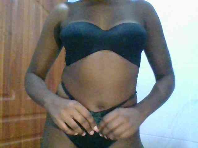 Pretty0ass2020 webcam