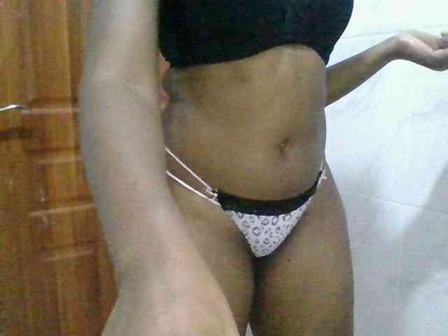 Pretty0ass2020 webcam