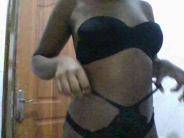 Pretty0ass2020 webcam