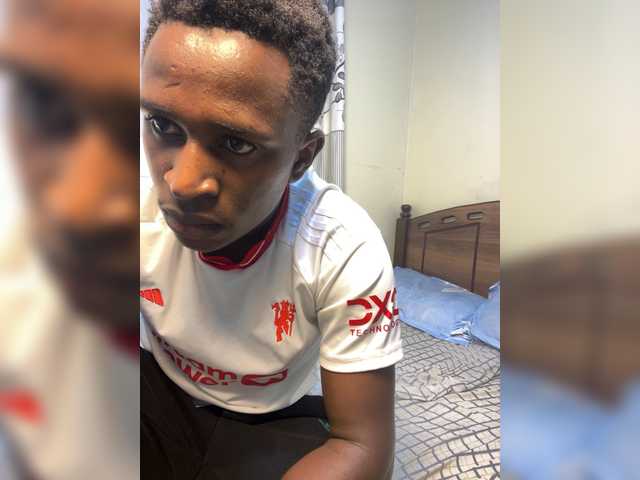 Heartmate's BongaCams show and profile