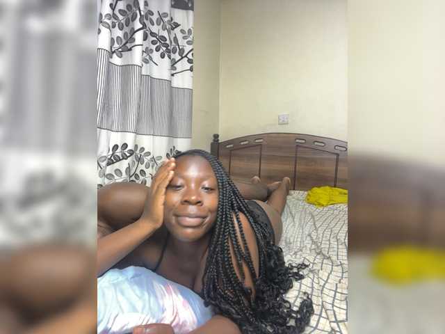 Heartmate's BongaCams show and profile