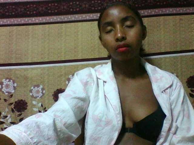 Orzia12's BongaCams show and profile