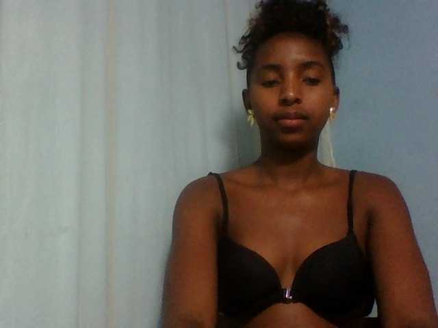 Orzia12 – webcam model profile photo