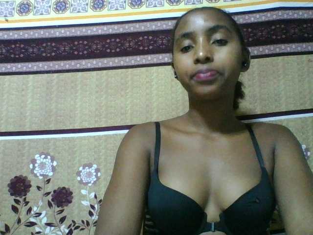 Orzia12's BongaCams show and profile