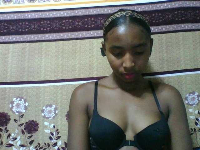 Orzia12's BongaCams show and profile