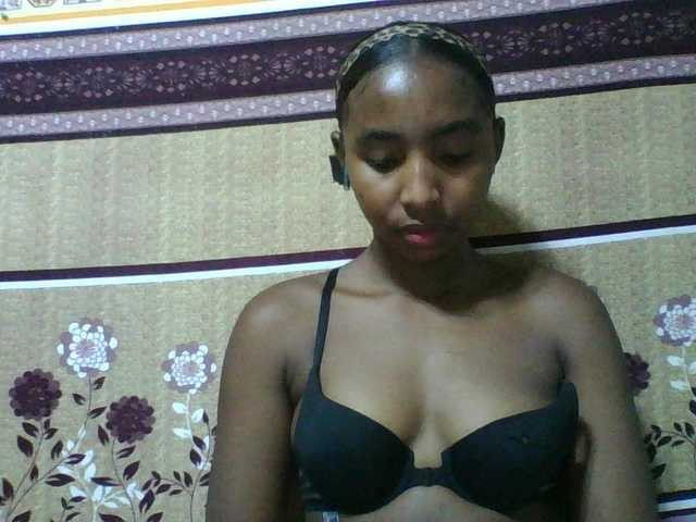 Orzia12's BongaCams show and profile