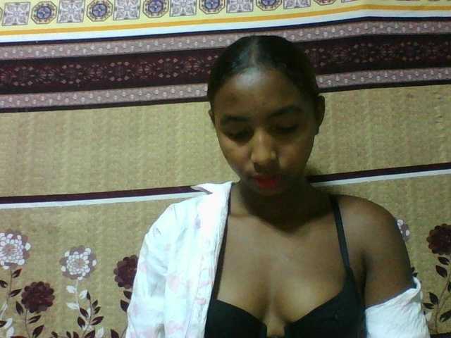 Orzia12's BongaCams show and profile