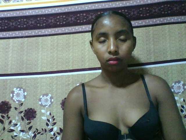 Orzia12's BongaCams show and profile