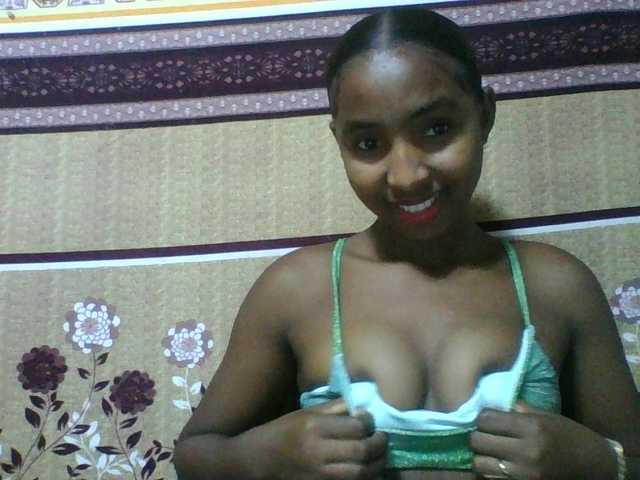 Orzia12's BongaCams show and profile