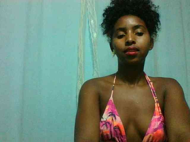 Orzia12 Live Webcam on BongaCams