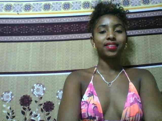 Orzia12 Live Webcam on BongaCams