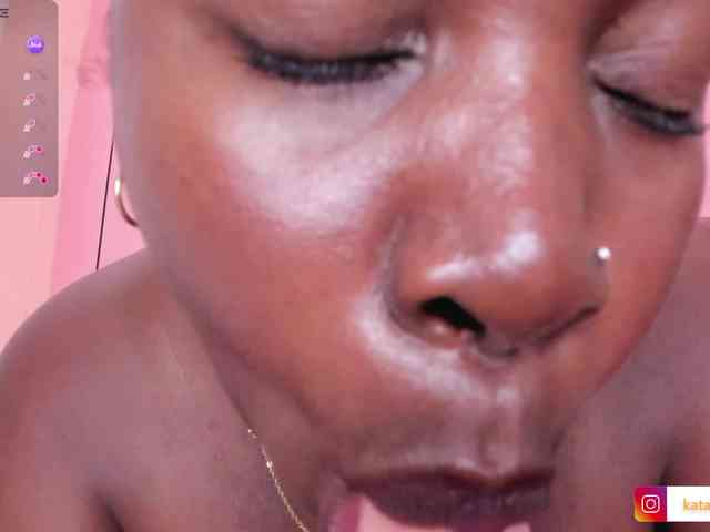 VivianAnderson webcam