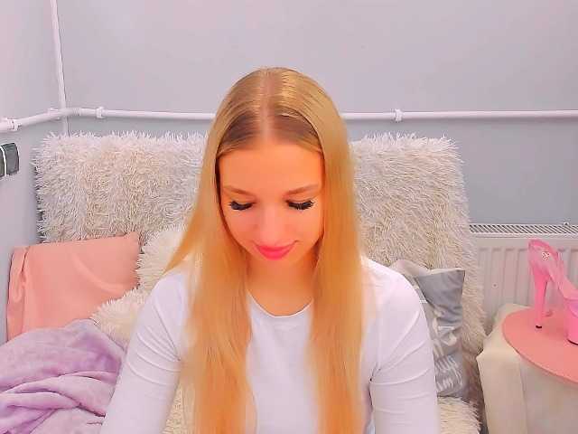 EvetteBeauty webcam bongacams model stream image