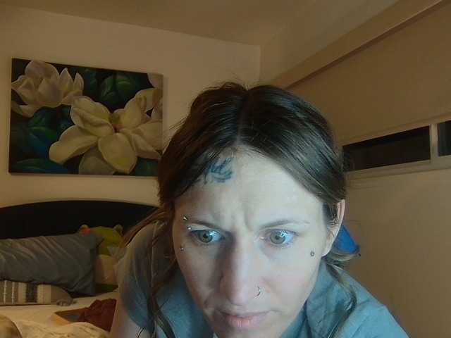 high-lavie's BongaCams show and profile