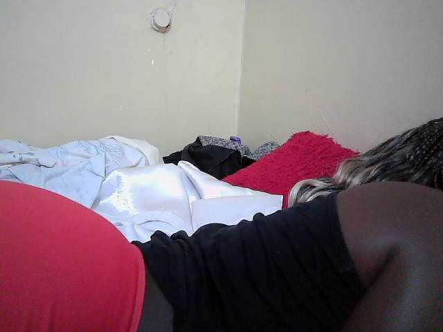 Curvydoll2 – webcam model profile photo