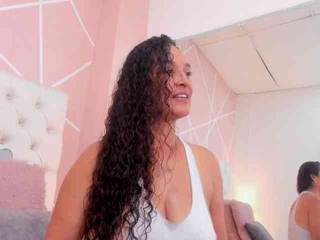 Rosalinda-77 webcam