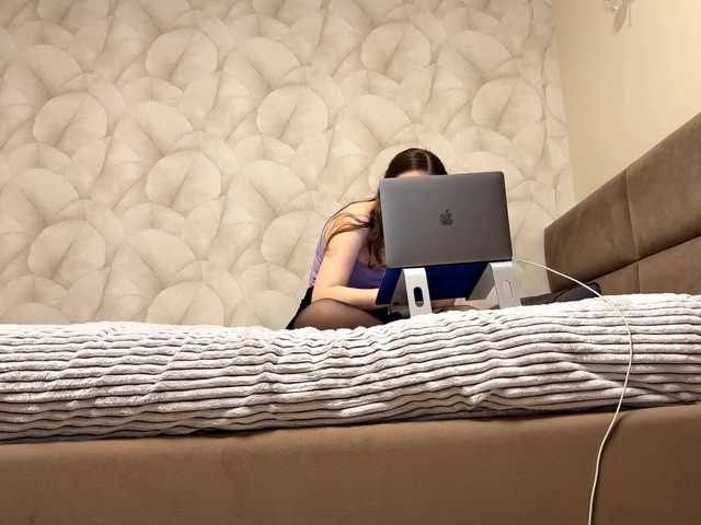 ladyeva's BongaCams show and profile