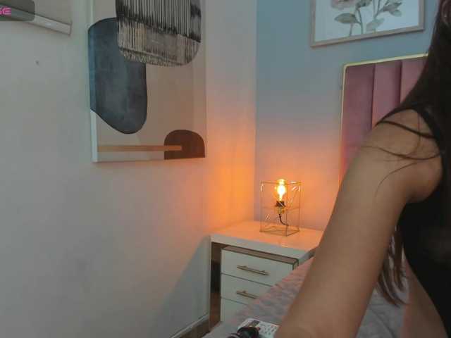 MarianaScott's BongaCams show and profile