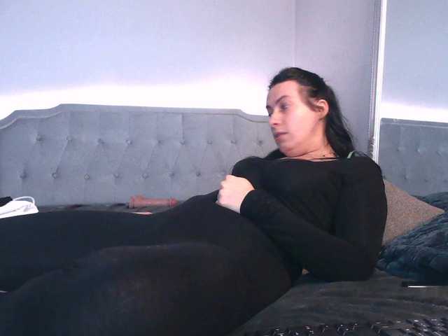 Bunnyella's BongaCams show and profile