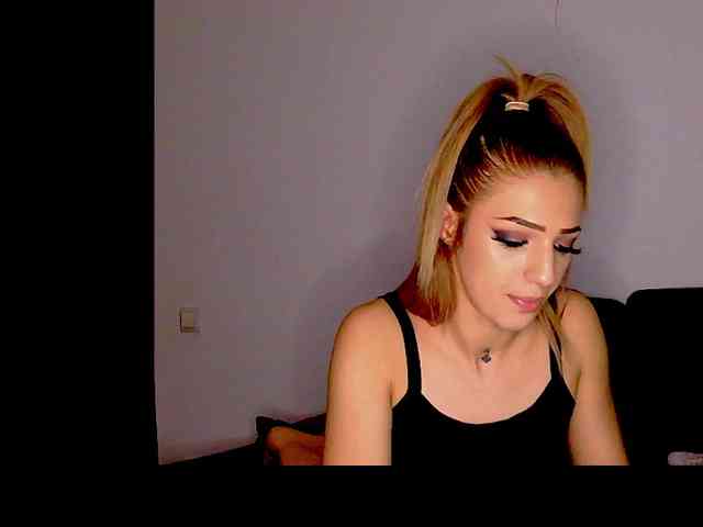 serenab Live Webcam on BongaCams