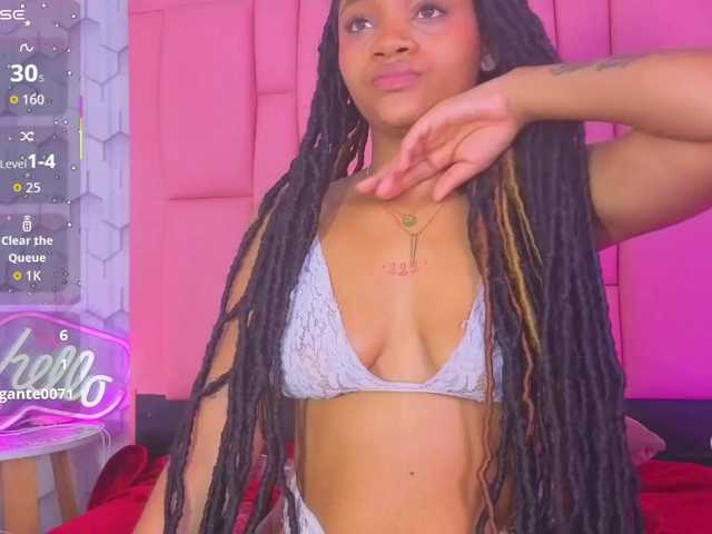 sophiiaswet live cam profile