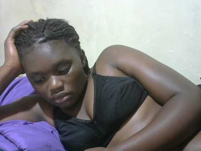 Mellanin broadcasting live