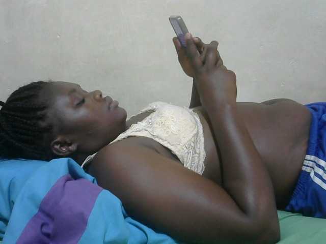 Mellanin webcam bongacams model stream image