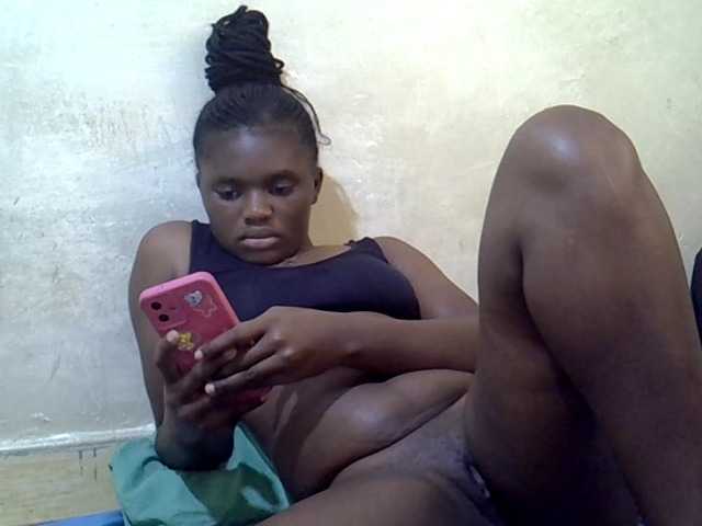 Mellanin Live Cam on BongaCams