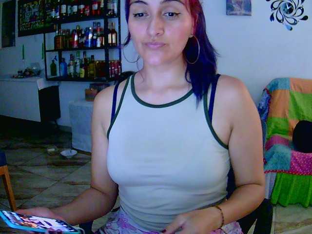 KarolLove67 live cam profile