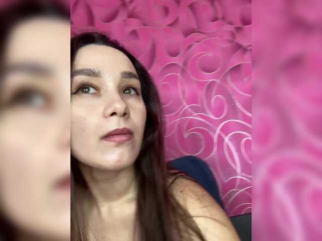 NataliLuxe's BongaCams show and profile