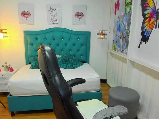 sofi-bless's BongaCams show and profile