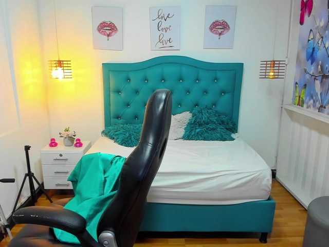 sofi-bless's BongaCams show and profile