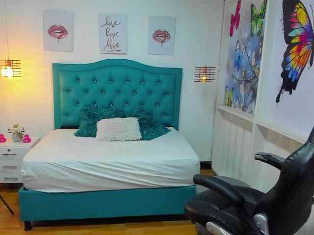 sofi-bless sofi-bless