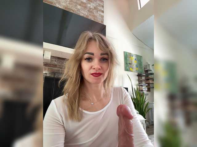 Kissmeexxx's BongaCams show and profile