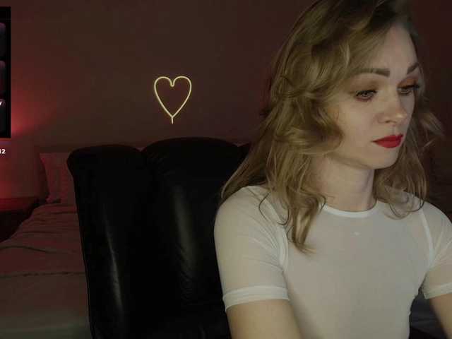 Kissmeexxx's BongaCams show and profile