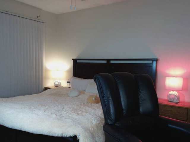 Kissmeexxx's BongaCams show and profile