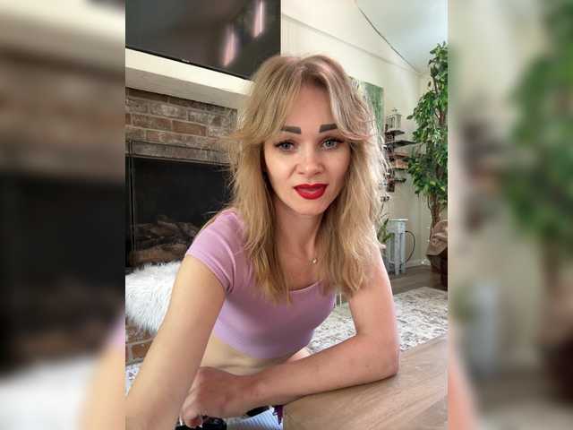 Kissmeexxx's BongaCams show and profile