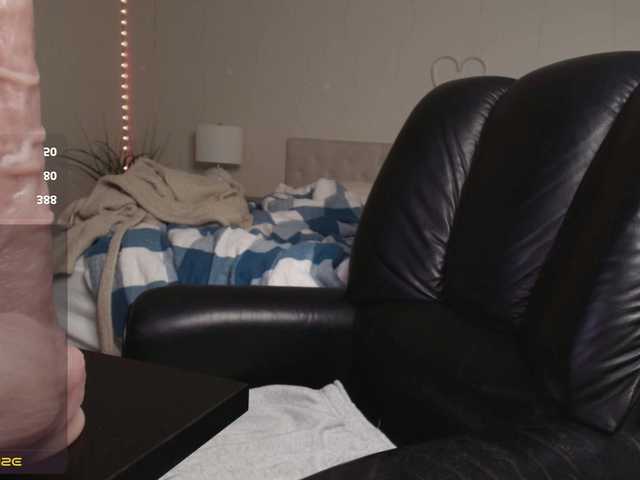 Kissmeexxx's BongaCams show and profile