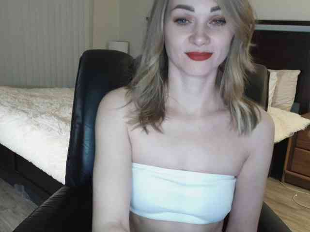 Kissmeexxx webcam